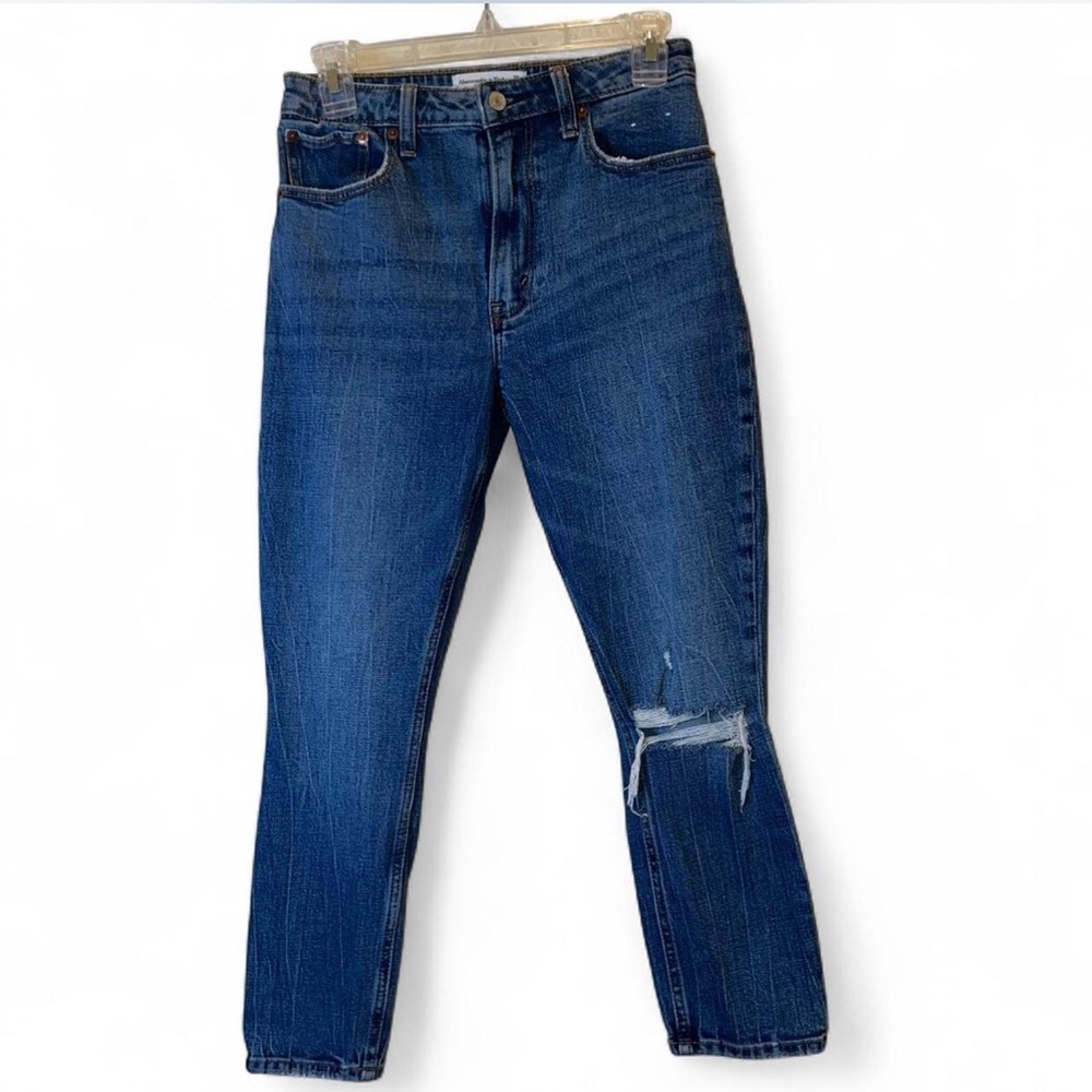 Abercrombie & Fitch The Skinny High‎ Rise Distressed Jeans – Size 25 (0 Short)